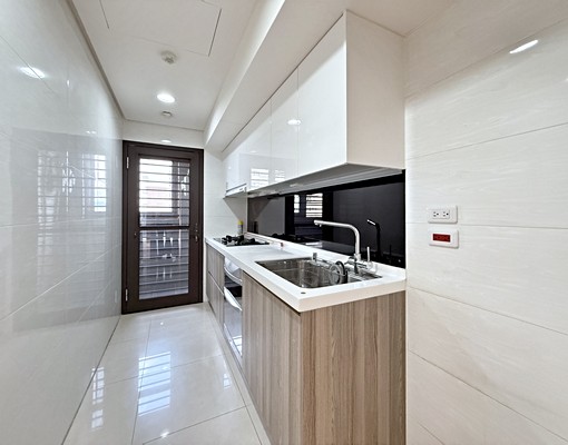 水湳中國醫💎森MOMA高樓3房平車含管現況出租 - Image 5