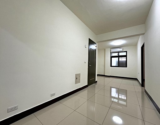 可租補免仲介費🔥新莊重新裝潢整理採光美三房🔥五泰小周 - 591租屋網 - Image 2