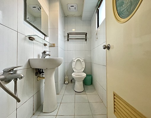 入門玄關|稀有一層一戶|角間三面採光|入門前陽台|可戶籍租輔 - Image 12