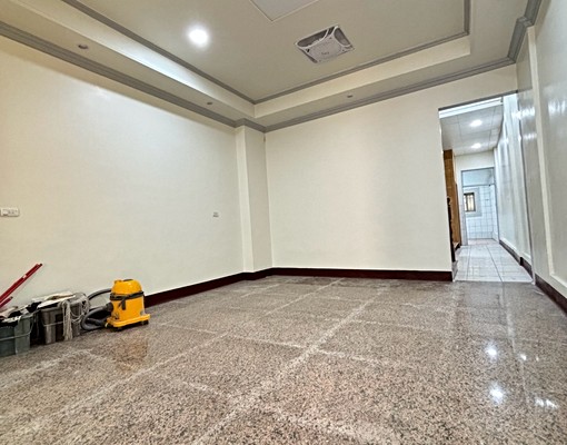 秒殺!可租補!靜宜商圈3樓半透天可寵 - Image 2