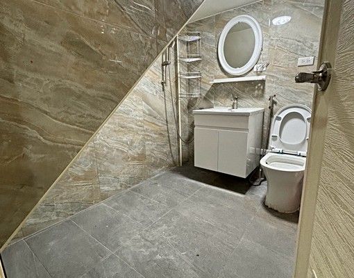 秒殺!可租補!靜宜商圈3樓半透天可寵 - Image 4