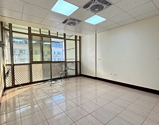 秒殺!可租補!靜宜商圈3樓半透天可寵 - Image 9