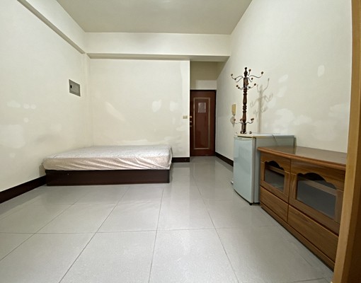 套房格局寬敞明亮、簡約風，生活機能佳！ - Image 2