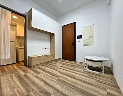 三重站水岸新穎電梯大樓 - Image 1