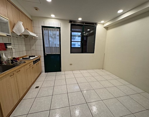 方正格局採光佳室內空間寬敞近捷運 - Image 4