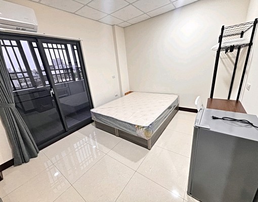 近中壢夜市~全新電梯套房-可租補 - Image 1