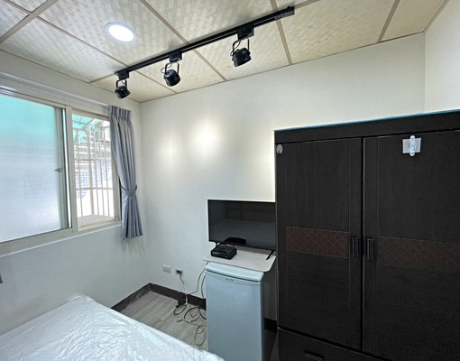 福壽商圈⭐精緻套房有對外窗⭐公共洗衣機⭐可貓咪可補助⭐ - Image 3