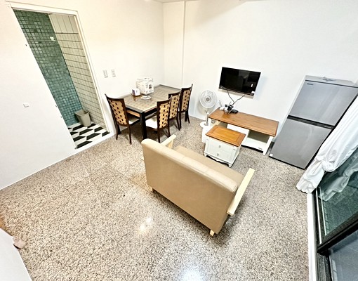 北屯經貿⚡雙租補一房一廳⚡陽台獨洗曬⚡衛浴開窗流理台一層兩戶 - Image 2