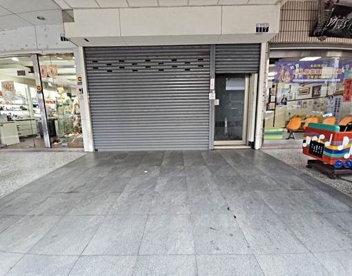 益民路二段透天店面 - Image 2