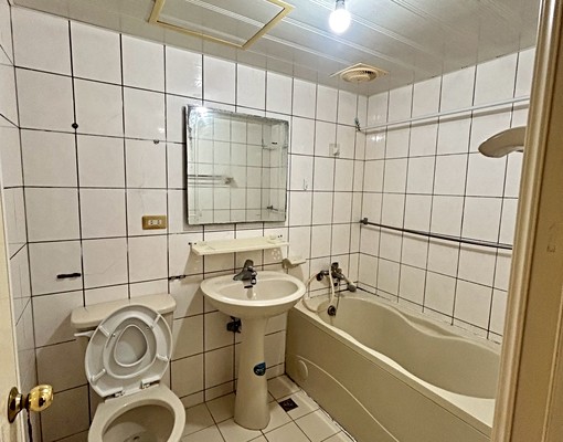 必富邑三房二衛陽台平汽機車位，可租補、入籍、台電水（仲勿擾） - Image 10