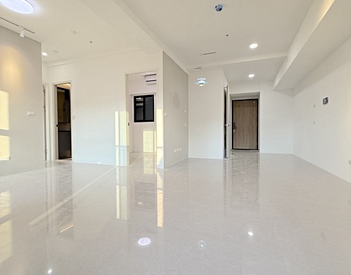 ✅全新未住✨後驛祥城祥城質感宅含平車✨全室頂級品牌家電✨ - Image 3