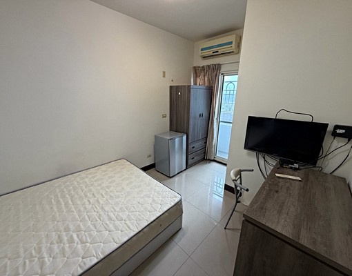 實拍竹科高翠路清交大可租補台電計價獨立陽台洗衣機採光通風佳 - 591租屋網 - Image 1