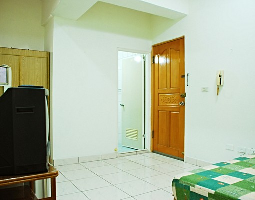 仲免近聖馬爾嘉中嘉商華商正市中心窗戶獨洗套房 - Image 6