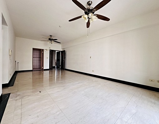 西屯捷運站旁✅可雙租補✅電梯大三房✅捷運站旁❌禁寵 - Image 2