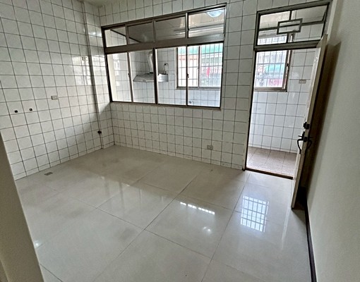 生活機能完善與交通便利近學區優質住所 - Image 3