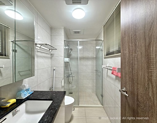 大墩學區x向上商圈｜次頂樓3+1房附平移車位｜傢俱電齊全可寵 - Image 15