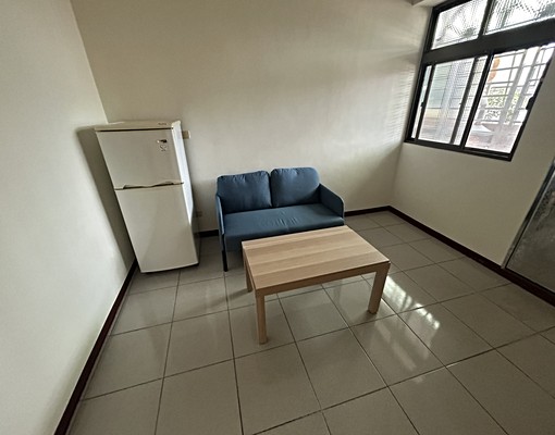 菜寮捷運8分鐘大套房獨立洗衣機有陽台變頻冷氣-小吳 - Image 1