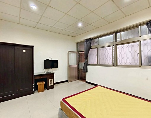 可租補~捷運三重國小站~1房1廳超大套房 - Image 6