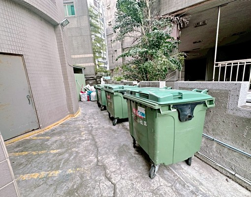 24管理垃圾集中電梯大套房 - Image 3