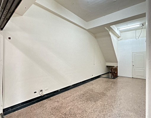 大墩十七街靠雙捷運站市政府文心森林公園文武市皆可談!!! - Image 2