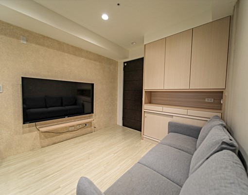 蓮池潭|高樓層景觀|全新兩房平車 - Image 3