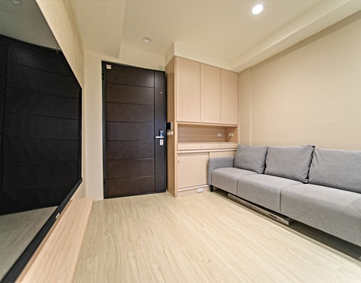 蓮池潭|高樓層景觀|全新兩房平車 - Image 2