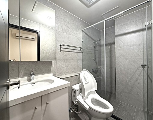 可租補可寵💖兩房車免服務費💖五泰永鑫 - Image 8