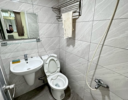 小資套房‧外推窗‧共用洗衣機‧飲水機‧含網路‧台北橋 - Image 5