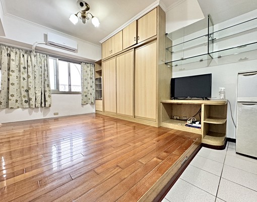 ⭐明峰商圈⭐小資最愛~濱湖電梯套房~台水台電24H管理 - Image 1