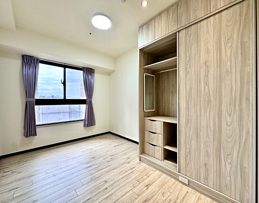 🤪社區達人🤪精裝三房丨間間大衣櫃丨比你阿嬤冰箱還能裝 - Image 12