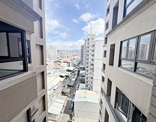 專簽獨家🍋順天帝璟🍒高樓層採光佳|獨立汽車位|3房2衛 - Image 3