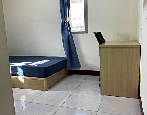 可租補近成大.奇美衛浴開窗邊間雙面採光通風佳室內機車位 - Image 2