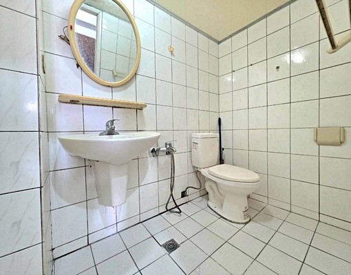 豐原車站🌭台水台電🌭獨立陽台套房 - Image 4