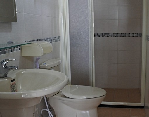 全新住宅,交通便利,剩1F/3F各一間6500-7500 - Image 9