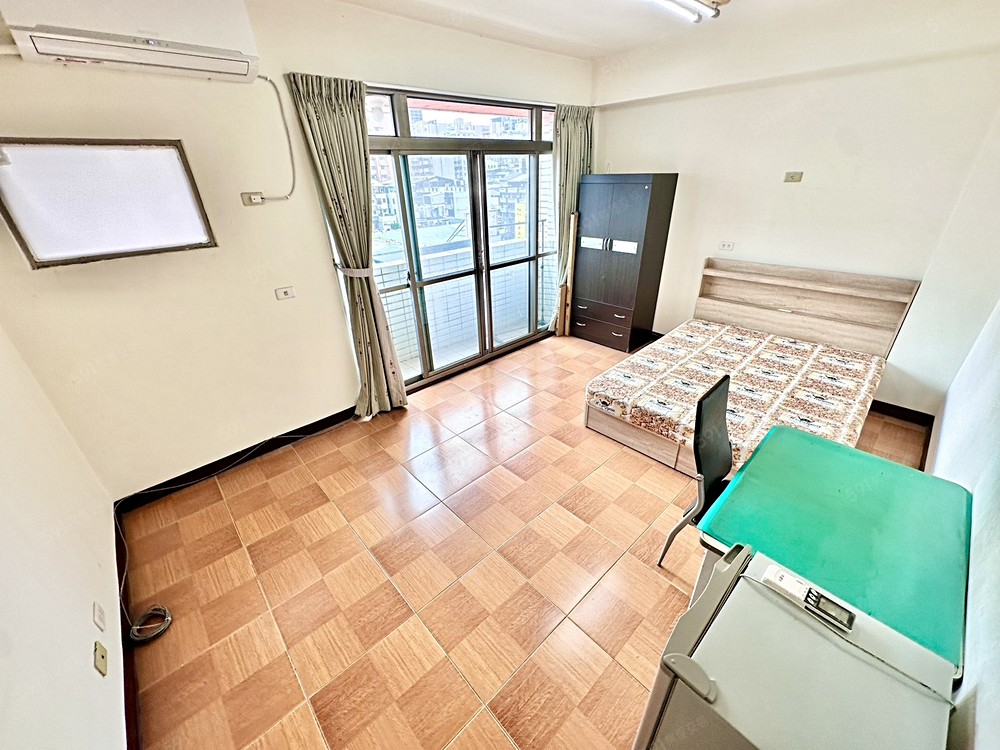 🏠可以補助❤️大遠百新光三越🔥陽台衛浴開窗超大空間 - Image 1