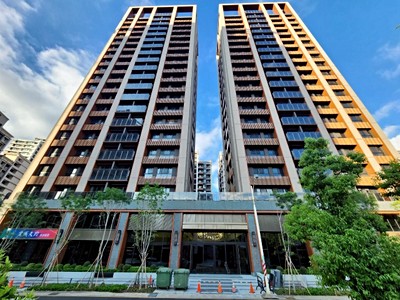 宜誠天玓兩房車/雙衛浴/室內23坪/耐震結構/雙面採光/全新