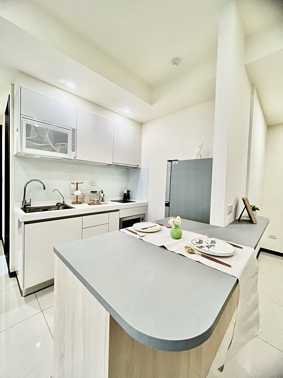 GM炸裂秒殺美宅🔥百萬精裝系統櫃大2房雙陽台✅寵物租補戶籍 - Image 1