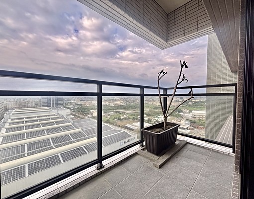 全新🔥龍築靜玥🔥三房坡道平車🔥有冷氣.熱水器 - Image 2