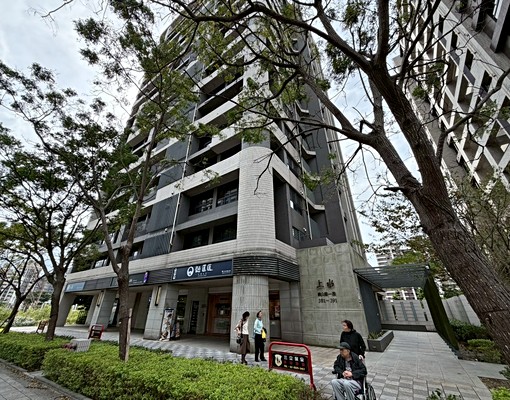 上水🏡採光邊間大三房+平車❗輕軌義山站旁❗生活機能優❗ - Image 1