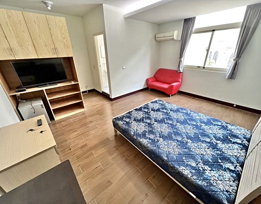 🌞西屯🌞近逢甲商圈🌞電梯大空間室內機車位🌞可租屋補助 - Image 1