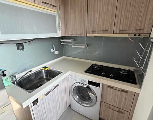 愛河電梯大樓2+1房1衛1陽台全新寢具 - Image 4