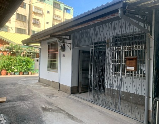 水湳經貿雷中街三房 - Image 1