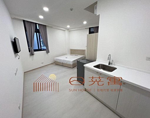 💫巨城/可寵/陽台套房💫 - Image 1