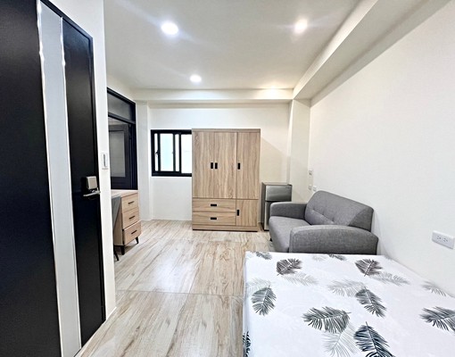 可補助陽台獨洗/東海靜宜/室內機車位/超便宜 - Image 3