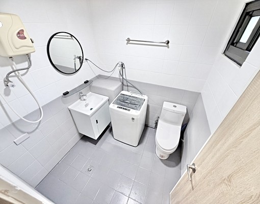 🏠全新裝潢🔥可租補❤️電梯精美大空間💜雙層冰箱沙發 - Image 8