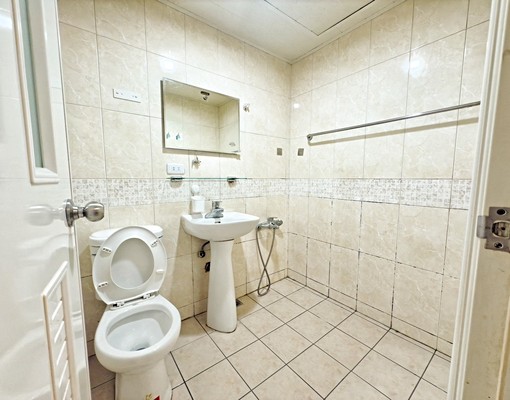 一中商圈❤️便宜電梯2房❤️可雙租補可戶籍❤️子母車 - Image 7