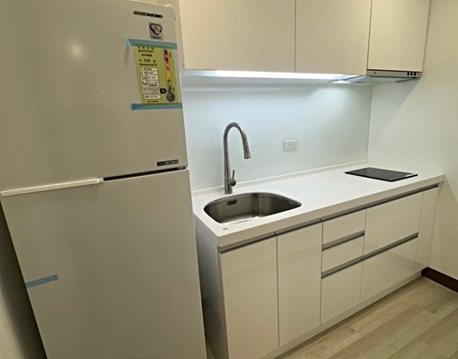 全新豪華裝潢兩房一廳一衛一陽台 - Image 2