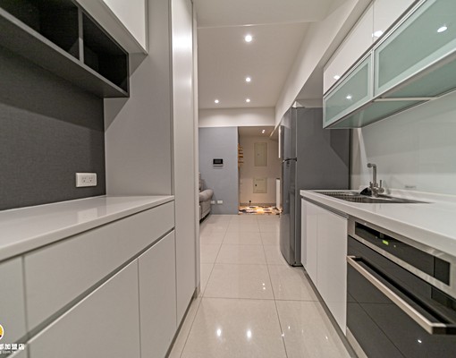 中都上美術可直接住2+1房機上車位 - Image 5