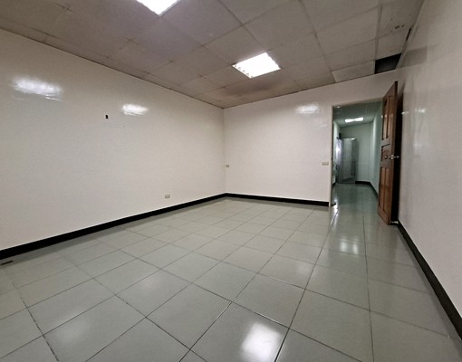 可租補入戶籍、自強路一段~透天1-3樓４房~中正堂旁近 - Image 8