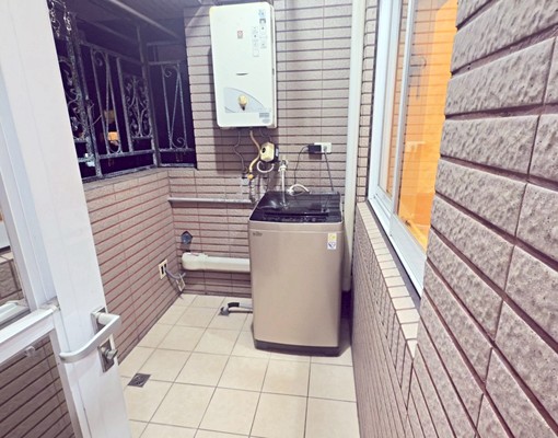 近五華商圈家樂福便利生活三房 - Image 12